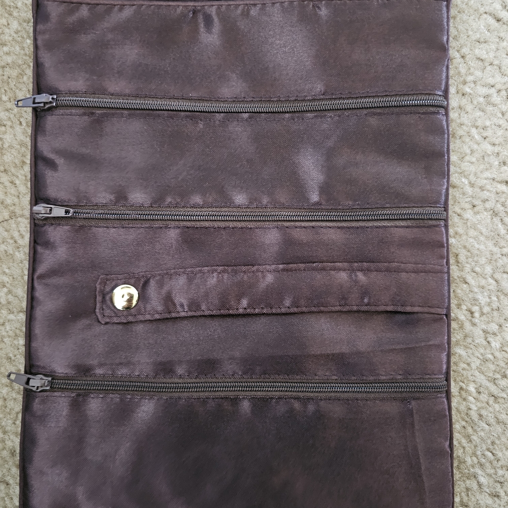 NWT Satin Jewelry Roll Up - Picture 4 of 5